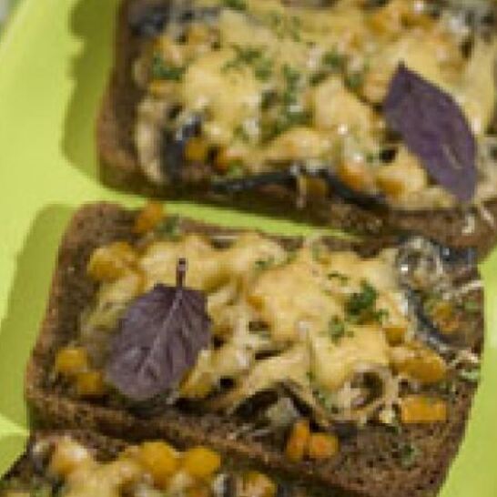 Рецепт тостов с грибами и тыквой