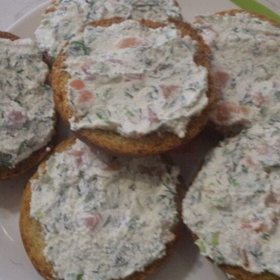 Рецепт тостов с творожно-лососевой начинкой