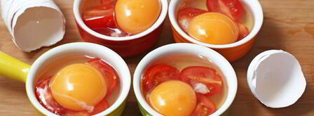 порционная яичница с помидорами в духовке. Шаг 4