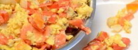 яичница-болтунья с помидорами. Шаг 10