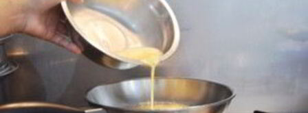 яичница-болтунья с сыром. Шаг 5