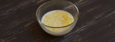 яичница с помидорами и зеленым горошком. Шаг 5