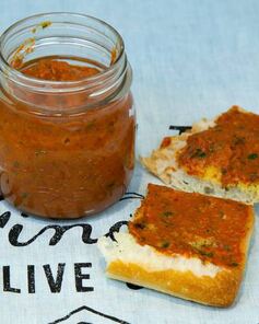 Закуска из печеного баклажана