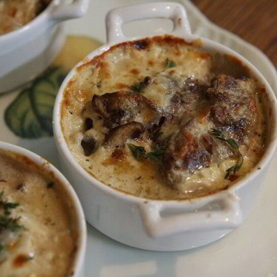 Рецепт жульена с куриной печенью и грибами